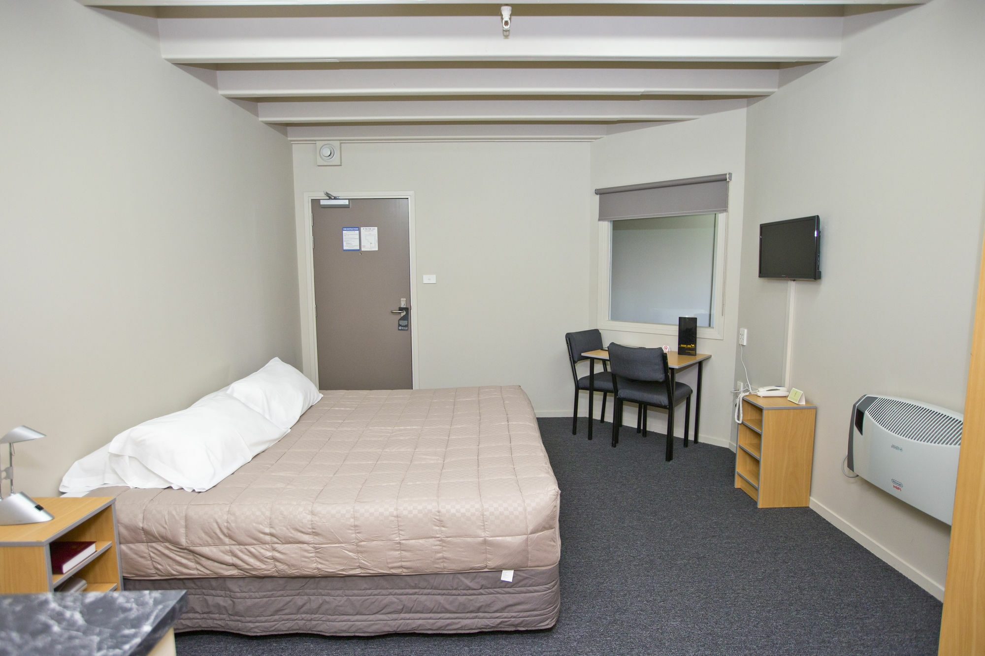 @ The Hub West Aparthotel Palmerston North Exterior photo